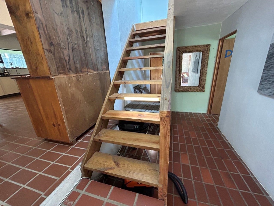 4 Bedroom Property for Sale in Noorsekloof Eastern Cape